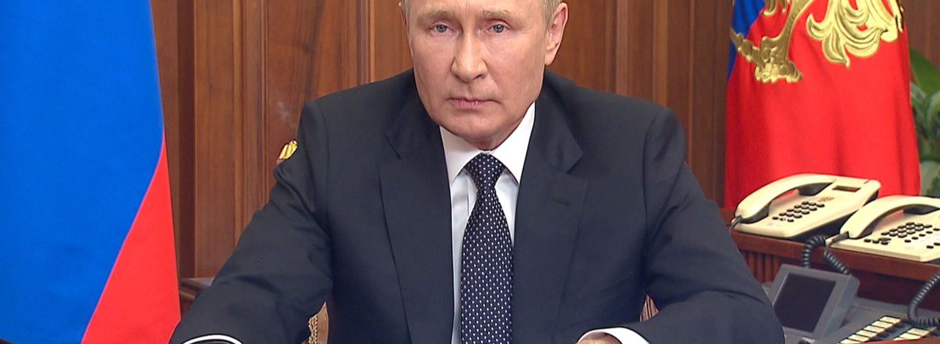 U.S. officials warn of “catastrophic consequences” if Putin’s forces use nuclear weapons