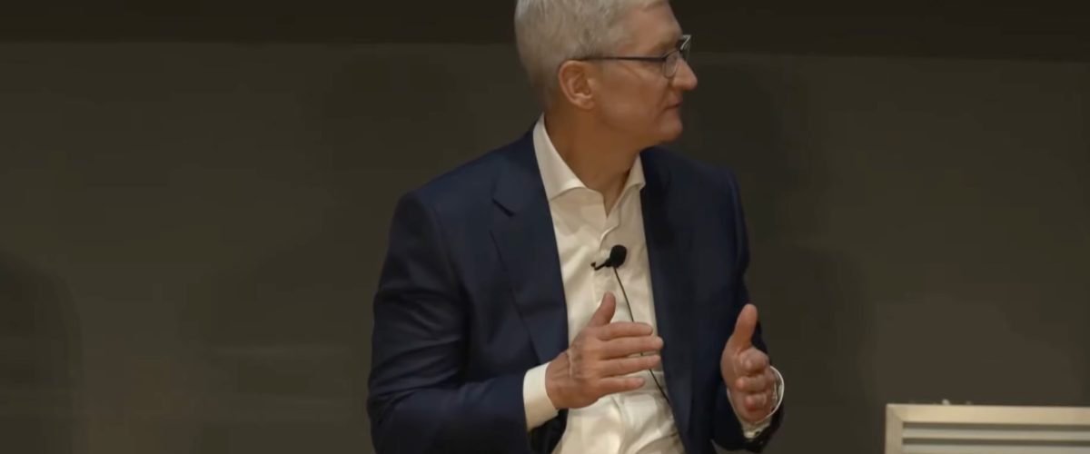 Tim Cook picks up a Master’s degree in Innovation and International Management while in Italy