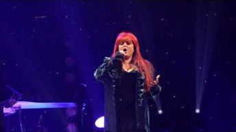 Wynonna Judd – Love can build a bridge – The Judds Final Tour – 9.30.22 Van Andel Arena