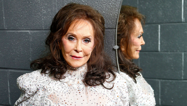 Loretta Lynn Dead: Country Legend Dies At The Age Of 90