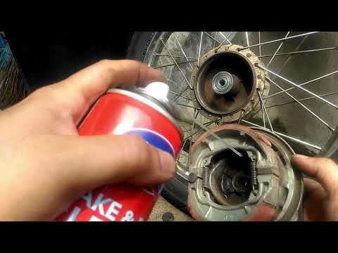 How to replace / clean motorcycle brakes. Rear Drum brakes Honda Wave 100 PART 2 (Tagalog Tutorial)