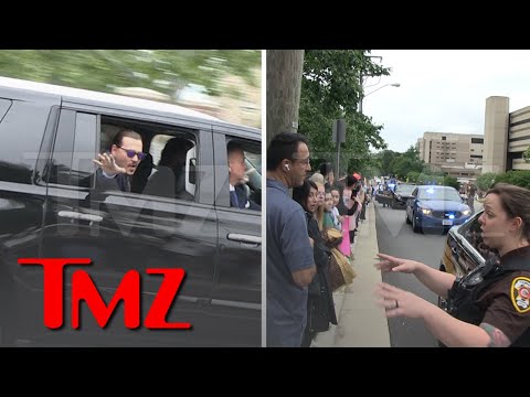 Johnny Depp Cheered As He Leaves Virginia Courthouse | TMZ