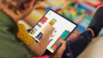 Pok Pok Playroom iOS app for kids gets in the Halloween spirit