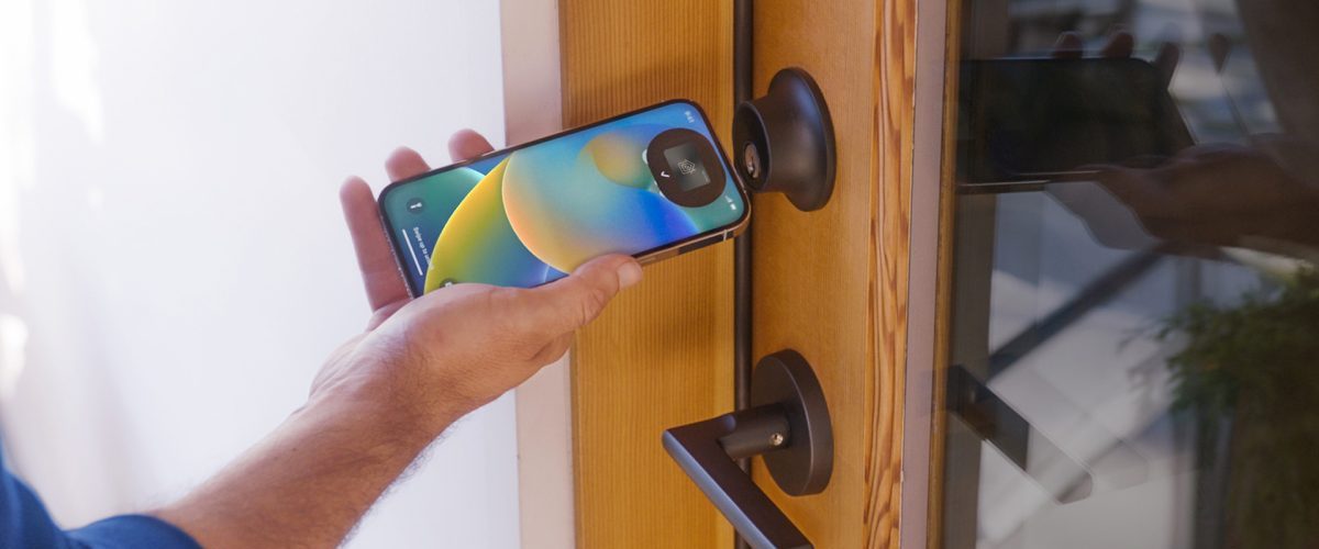 New ‘Level Lock+’ smart lock with Home Key support available for sale in Apple Retail Stores [U]