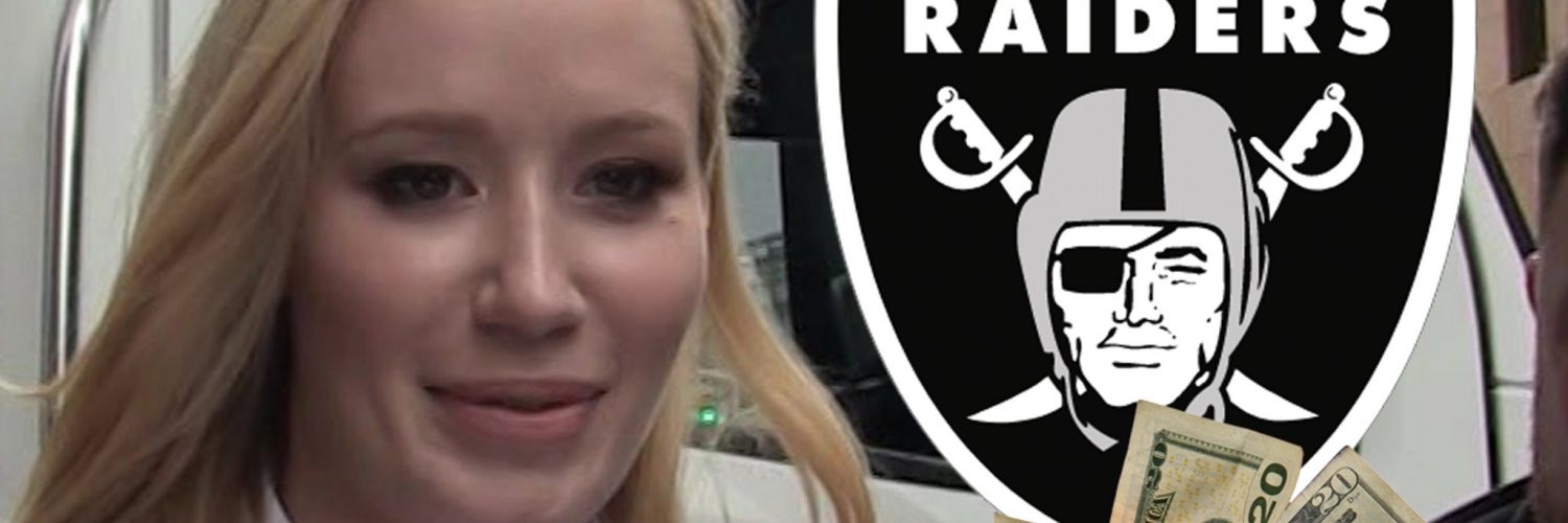 Iggy Azalea Rips Raiders Reporter for Criticizing Halftime Performance