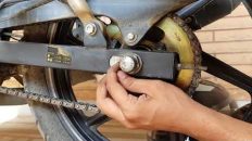 DIY |  Steps to tight motorcycle chain | सरल व आसान #GaganGarage