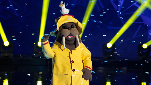 ‘The Masked Singer’s Walrus Is A ’90s Hunk: He Talks 1st Live Performance In Over A Decade (Exclusive)