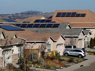 California seeks to pair home energy storage, rooftop solar