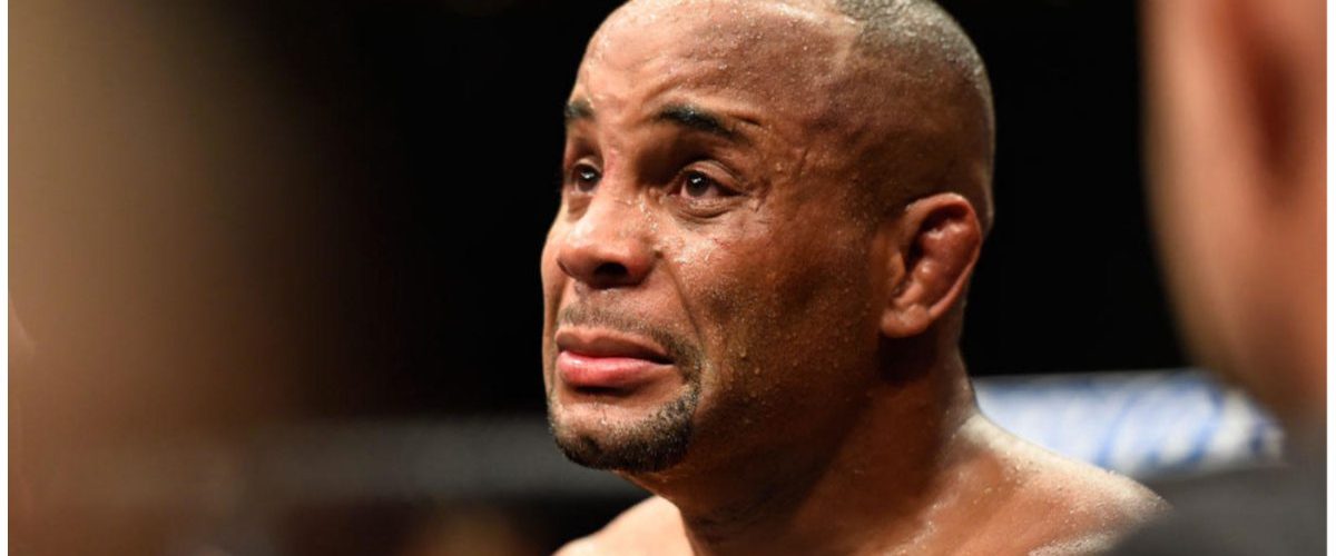 Former two division UFC champion Daniel Cormier confesses he retired from MMA to late: “I should’ve stopped in ‘18”