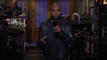 Dave Chappelle Hosts ‘SNL’ And Targets Kanye West’s Antisemitic Rants