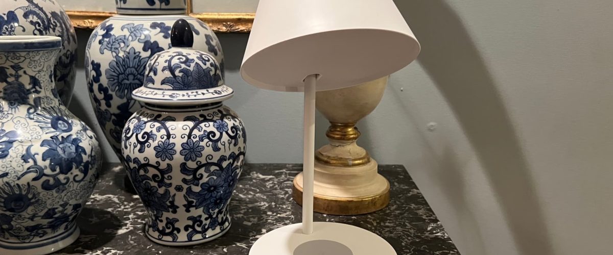 HomeKit Weekly: YEELIGHT lamp with wireless charger is the perfect option for a kid’s bedroom