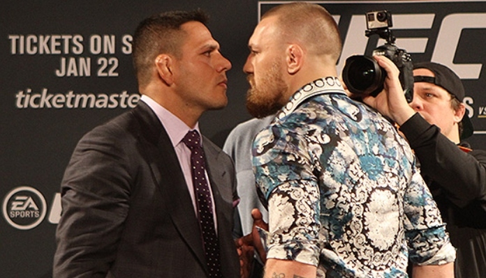 Rafael dos Anjos reacts to the recent photos of Conor McGregor: “Why is he out of the pool? He looks so different”