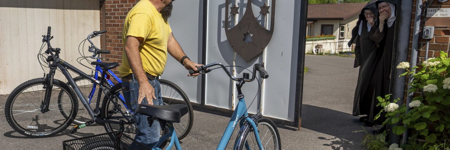 An Army Veteran Who Founded A “Bicycle Therapy” Charity Died While Making A Delivery To Children In Need After Hurricane Ian