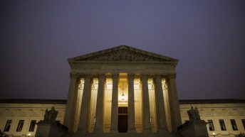 Supreme Court temporarily halts end of Title 42 immigration policy