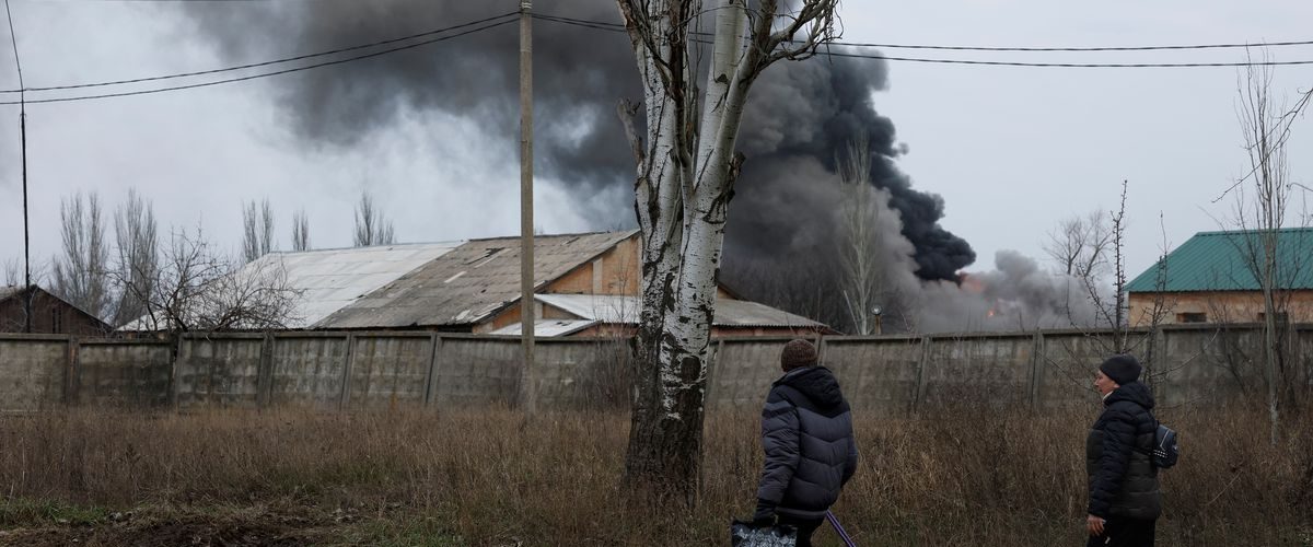 Russian missiles rain down on Ukraine towns