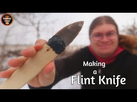 Making a Flint Knife from the Groswater Complex