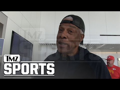 Julius Erving Says Kyrie Irving Won’t Lose NBA Career Over Controversy | TMZ Sports