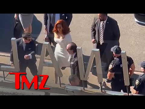 Cardi B Entering The Courthouse in Strip Club Attack Case | TMZ