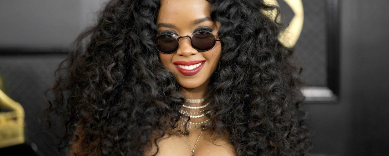 H.E.R. Opened Up About Her Filipina Identity In Her Latest Interview, From Her Favorite Foods To Her Gift To Saweetie