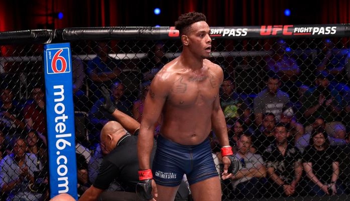 Jamahal Hill advises fellow UFC champion Alex Pereira to focus on his rematch with Israel Adesanya: “He was getting his ass whopped”