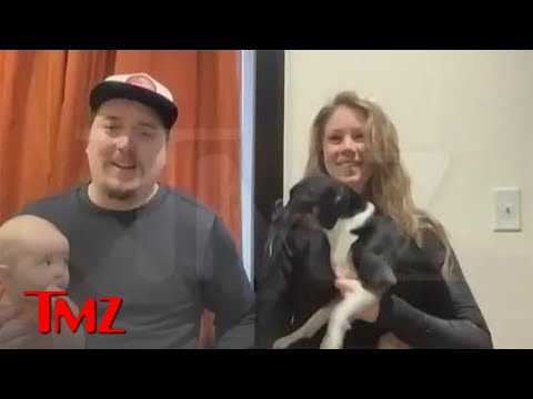 Viral ‘Puppy Bus’ Operators Talk Alaskan Dog Walks, Pets Becoming Celebs | TMZ LIVE