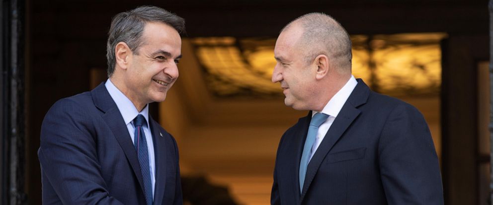 With eye on Russia, Greece and Bulgaria expand gas deal