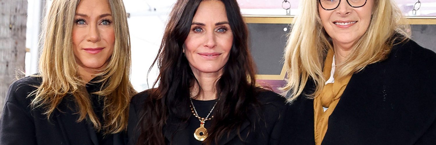 Courteney Cox Gets ‘Friends’ Reunion with Aniston and Kudrow at Walk of Fame