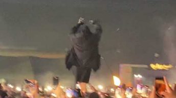 Front FUCKING Row Sky-PlayBoiCarti-RollingLoud California 2021