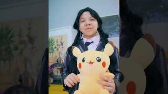 Wednesday Addams controls the Pokémon voodoo doll #trending #pokemon #wednesday