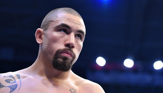 Robert Whittaker reveals he was never offered rumored fight against Khamzat Chimaev: “Let’s wait and see what happens with this title shot”