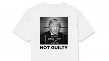 Trump campaign fundraises with fake mug shot merch