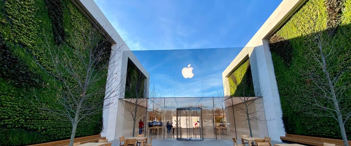 Apple holds nationwide meetings with retail workers to ‘discuss the risks of unionization’