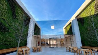 Apple holds nationwide meetings with retail workers to ‘discuss the risks of unionization’