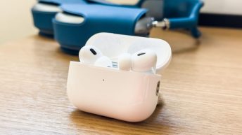 Apple’s bizarre advice if you can’t update your AirPods firmware