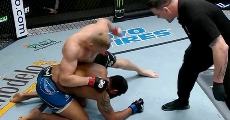 Pros react after Sergei Pavlovich stops Curtis Blaydes in Round 1 at UFC Vegas 71