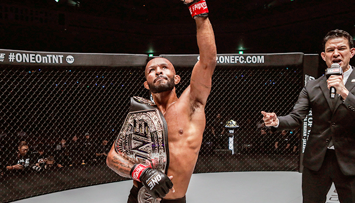 ONE Fight Night 10 Results: Demetrious Johnson defeats Adriano Moraes (Highlights)