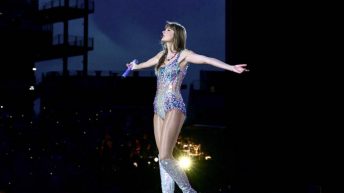 Taylor Swift Danced in the Rain During a ‘Full On Deluge’ at Gillette Stadium