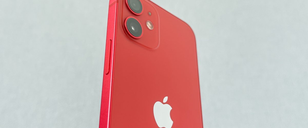 iPhone 16 reportedly getting vertically aligned cameras similar to iPhone 12