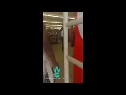 Mediatakeout Mom goes off on store clerk for asking kids if they dress for Halloween