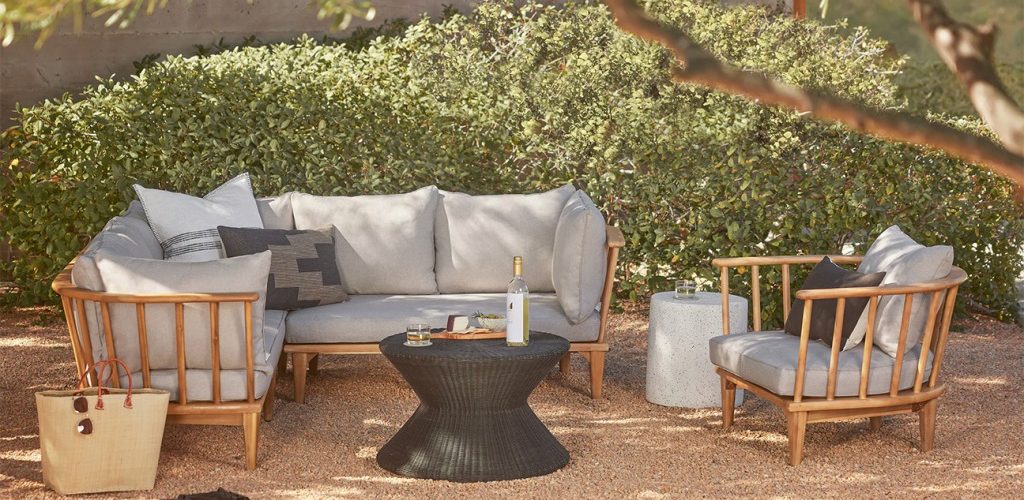 The Best Patio Furniture for Designing a Hollywood-Worthy Outdoor Sanctuary