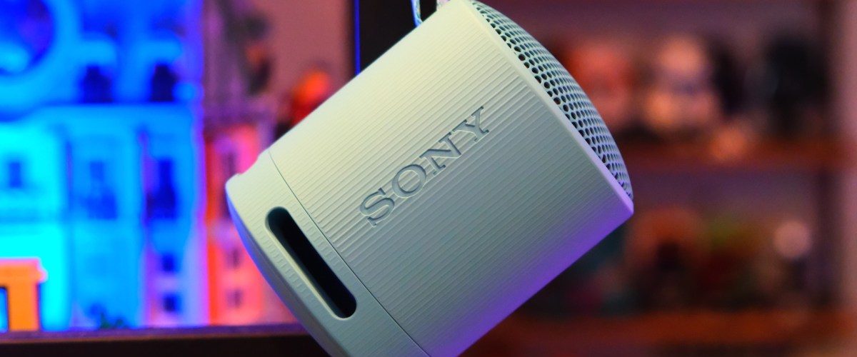 Review: Sony’s new XB100 Bluetooth speaker excites with delightful colors and booming bass