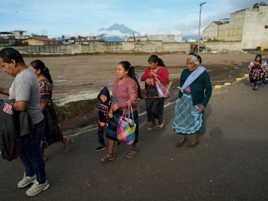 Guatemala voters send 2 presidential candidates on opposite sides of political spectrum to a runoff