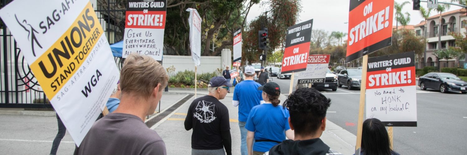 SAG-AFTRA to Extend Negotiations With Studios, Avoiding Strike for Now