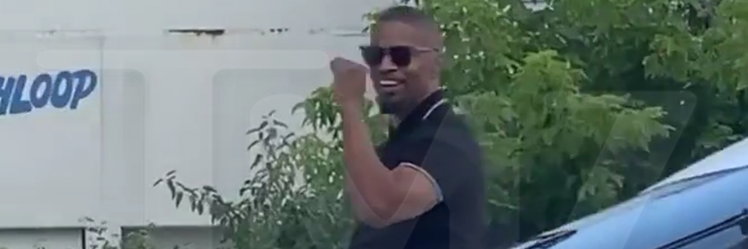 Jamie Foxx Waves to Fans on Boat, First Sighting Since Hospitalization