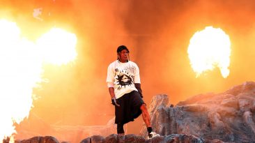 Travis Scott Plots Show at Pyramids of Giza, Promotes ‘Utopia Packs’