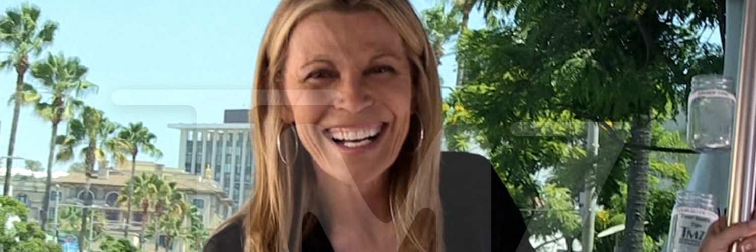 Vanna White Hops on TMZ Celebrity Tour Bus, Mum on ‘Wheel of Fortune’ Future