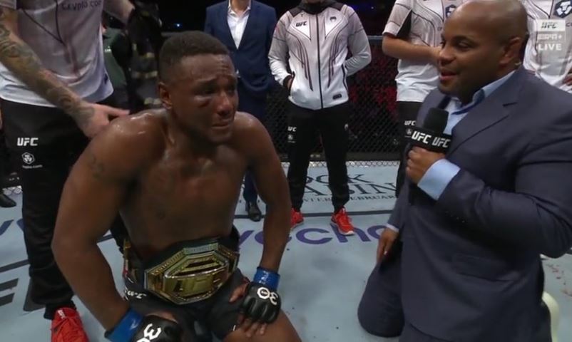 Jamahal Hill vacates UFC light heavyweight title after rupturing his Achilles during basketball game with Daniel Cormier