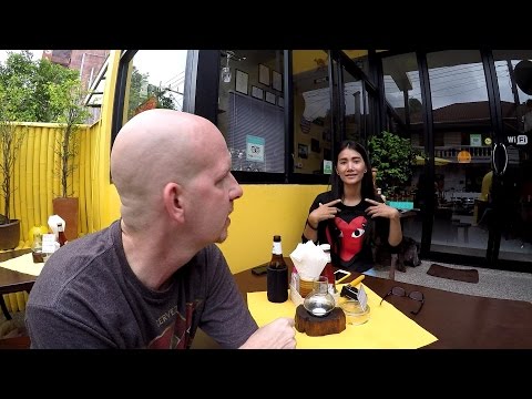 20 Seconds in Thailand VLOG 004 / Watching Sunny’s VLOGS