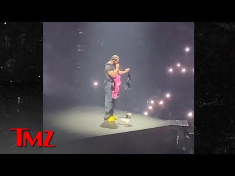 Drake Shocked By Massive Bras Onstage During D.C. Concert | TMZ TV