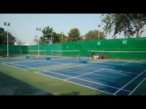 DELHI || JASOLA SPORTS COMPLEX || PLAYING BADMINTON || TOUR #jasola #sportcomplex #delhi